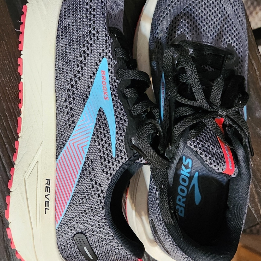 Brooks Women's Running Shoes - Black and Blue